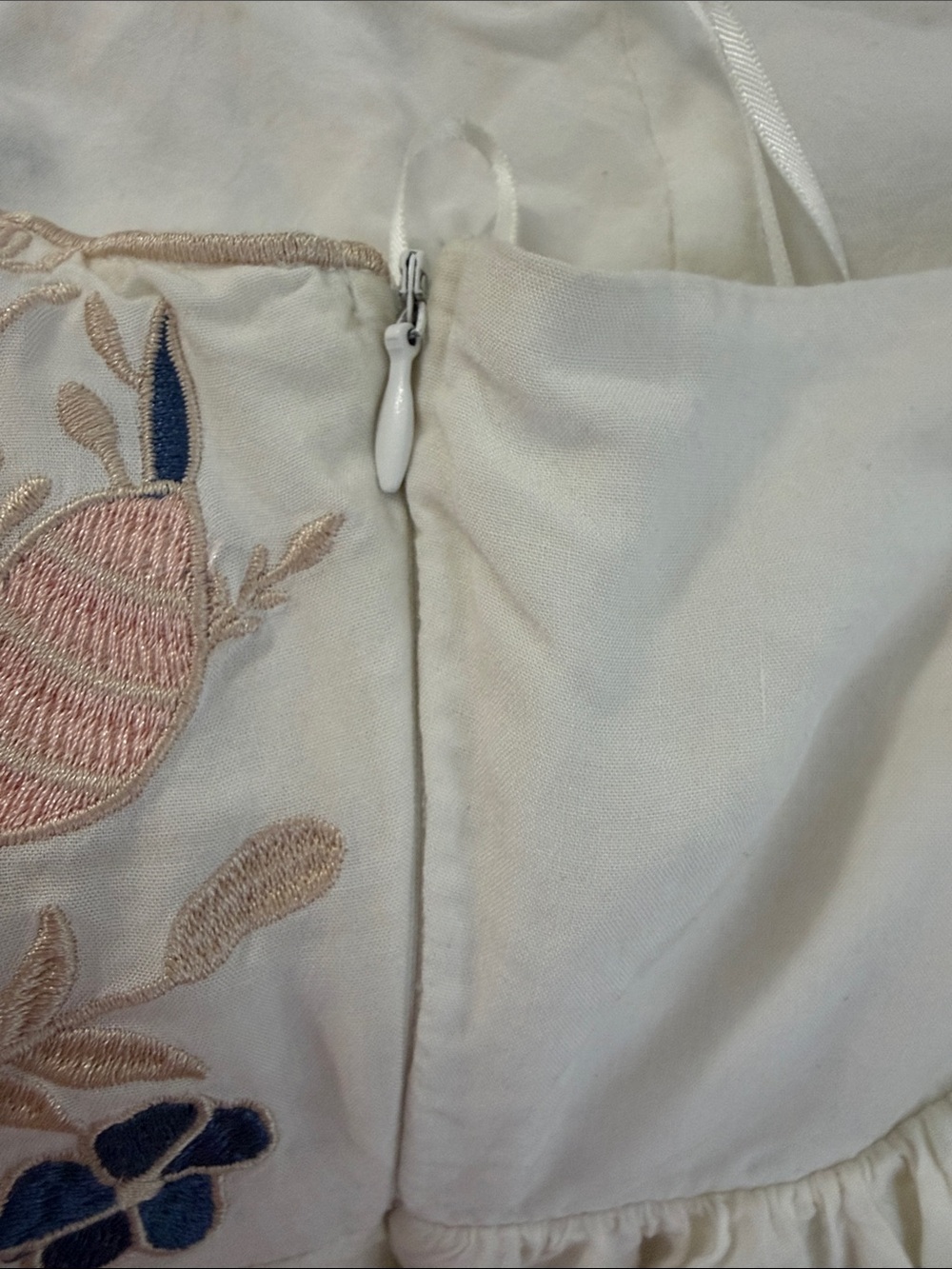 Lulu's Daisy Petal Pickin Embroidered Mini Dress size small Ivory Coastal Chic - Picture 7 of 8